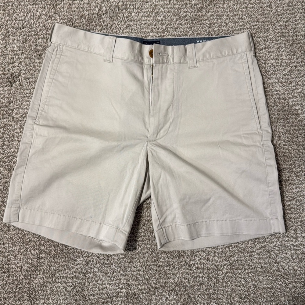 Mens JCrew khaki shorts, 30 waist, 7 inseam
